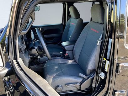 Used 2025 Jeep Wrangler Unlimited Rubicon w/ Convenience Group
