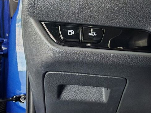 Used 2025 Lexus NX 250 FWD w/ Towing Package (2000 Lbs) image 16