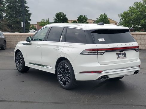 New 2026 Lincoln Aviator Black Label AWD/4WD image 3