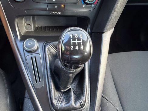 Used 2018 Ford Focus S FWD image 15