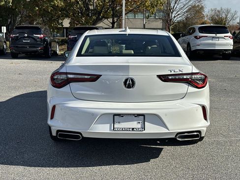 Certified 2025 Acura TLX w/ Technology Package image 5