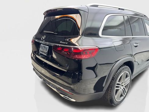 Used 2025 Mercedes-Benz GLS 450 4MATIC image 18