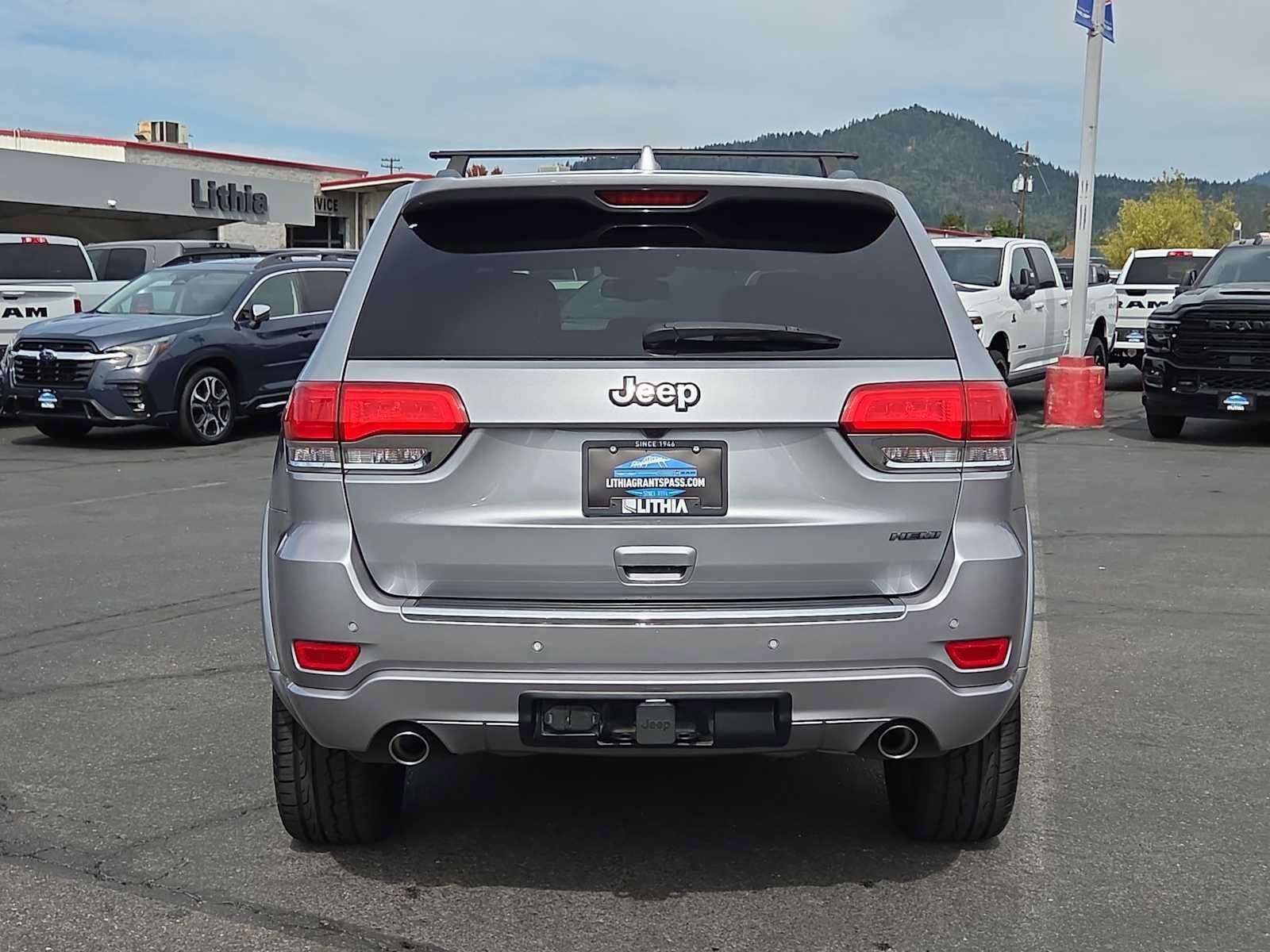 Used 2014 Jeep Grand Cherokee Overland AWD/4WD image 13