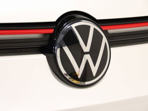 Used 2022 Volkswagen GTI SE image 22