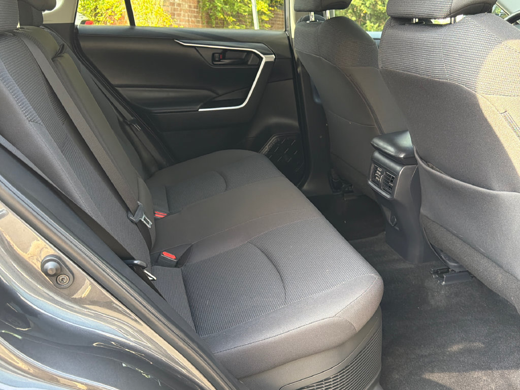 Used 2024 Toyota RAV4 LE AWD/4WD image 13