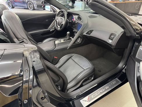 Used 2014 Chevrolet Corvette Stingray Convertible w/ Battery Protection Package RWD image 3
