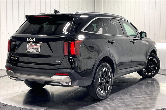 Used 2024 Kia Sorento S w/ Panoramic Sunroof Package AWD/4WD image 13