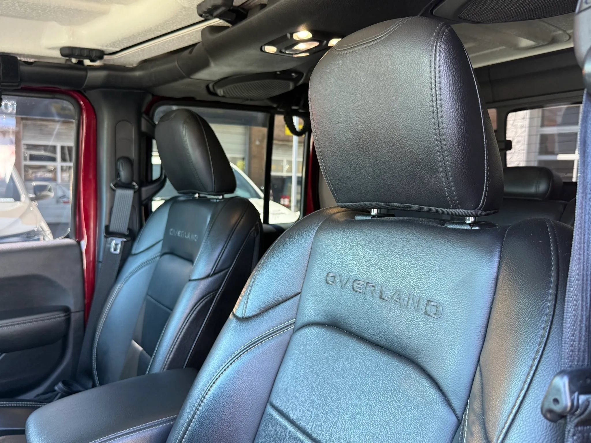 Used 2021 Jeep Gladiator Overland w/ Popular Equipment Package AWD/4WD image 10
