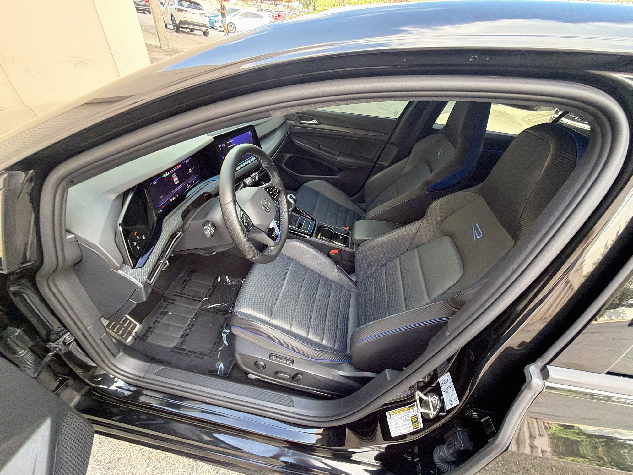 Used 2024 Volkswagen Golf R AWD/4WD image 19