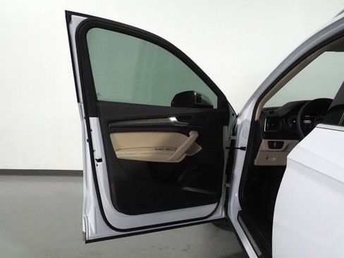Used 2024 Audi Q5 Premium Plus w/ Premium Plus Package image 57