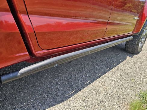Used 2015 Chevrolet Colorado Z71 AWD/4WD image 12