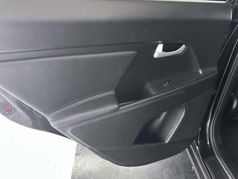 Used 2014 Kia Sportage LX FWD image 27