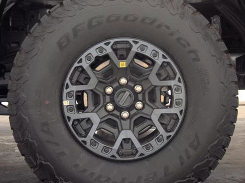 Used 2025 Ford F150 Raptor w/ Equipment Group 803A Raptor R image 11