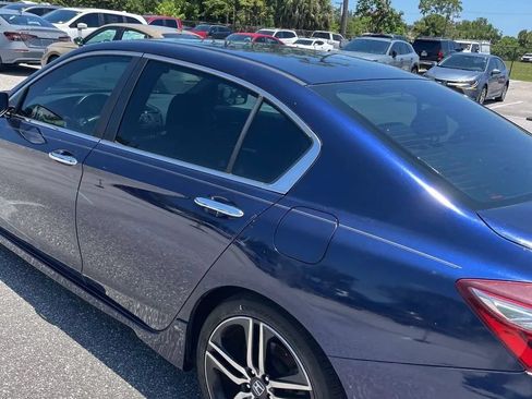 Used 2017 Honda Accord Sport image 6