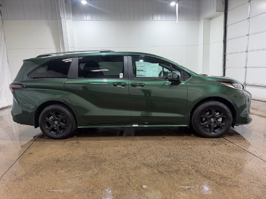 New 2026 Toyota Sienna XLE Woodland Edition AWD/4WD image 14