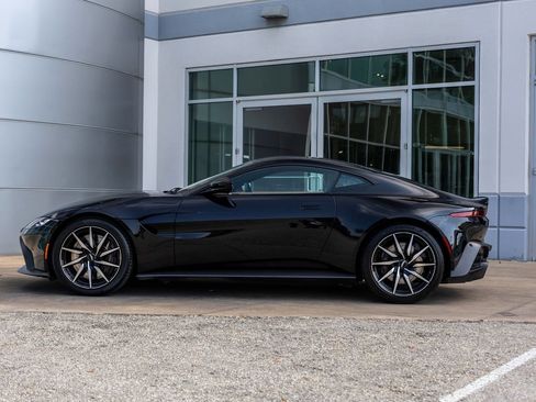 Used 2020 Aston Martin V8 Vantage Coupe RWD image 15