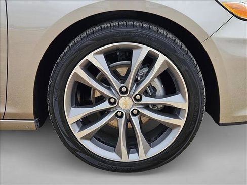 Used 2024 Chevrolet Malibu LT image 24