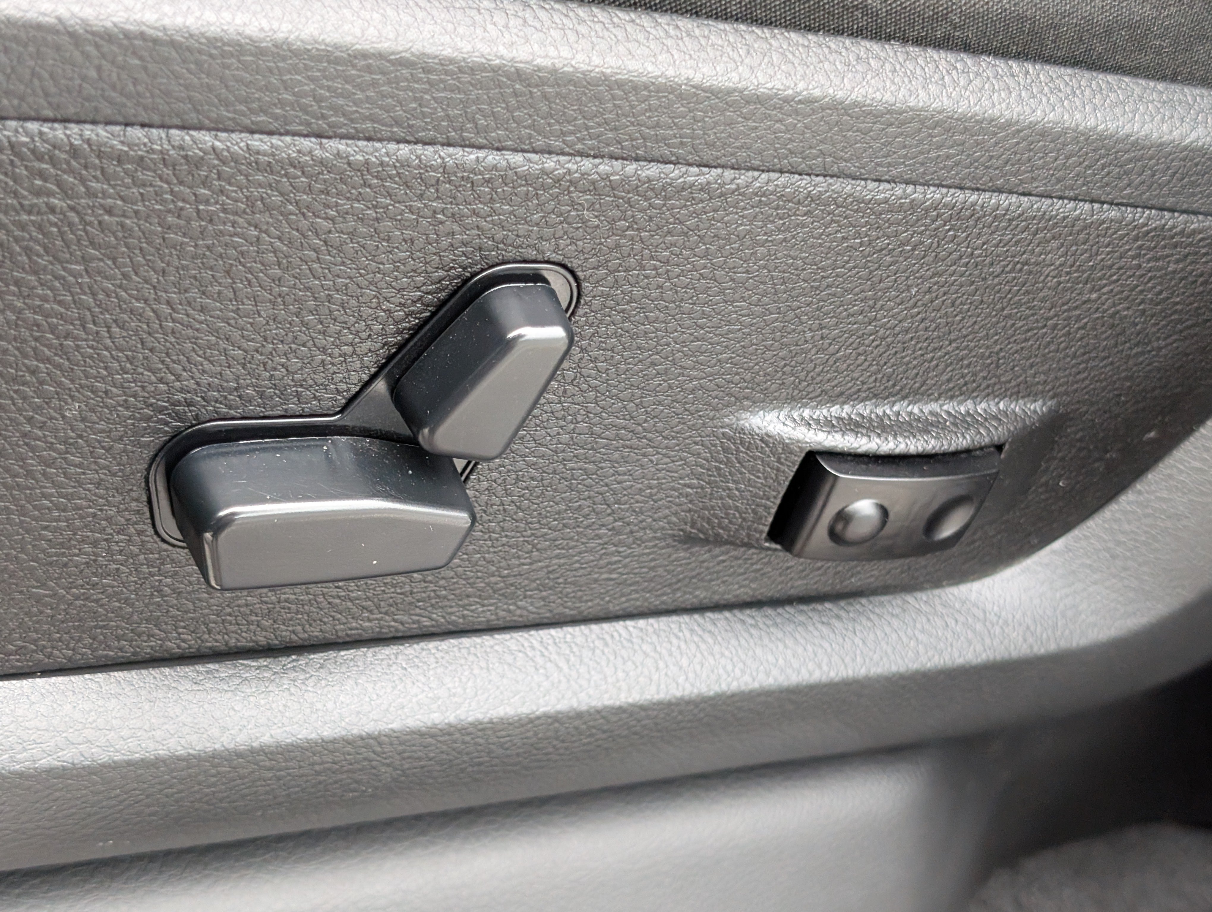 Used 2019 RAM 2500 Laramie AWD/4WD image 21
