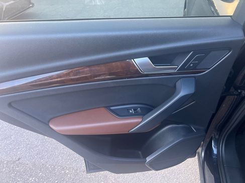 Used 2020 Audi Q5 2.0T Premium image 17