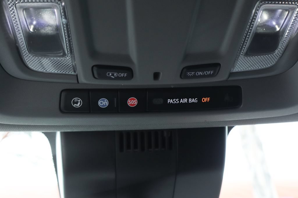 Used 2024 GMC Sierra 1500 Elevation w/ X31 Off-Road Package AWD/4WD image 32