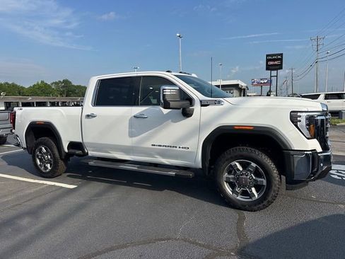 New 2025 GMC Sierra 2500 SLT w/ SLT Premium Package image 11