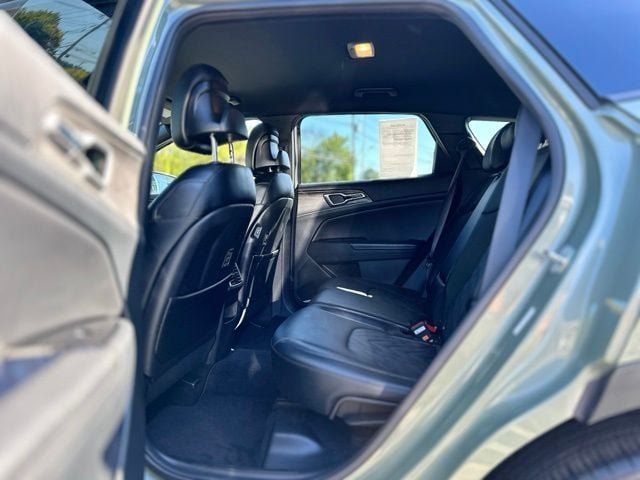 Used 2023 Kia Sportage X-Line AWD/4WD image 19