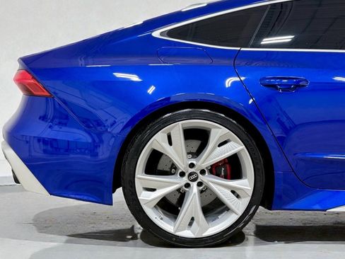 Used 2023 Audi RS 7 Sportback w/ RS 7 Executive Package image 7