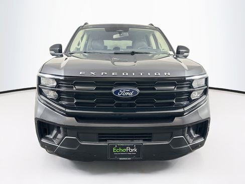 Used 2025 Ford Expedition Max Active AWD/4WD image 2