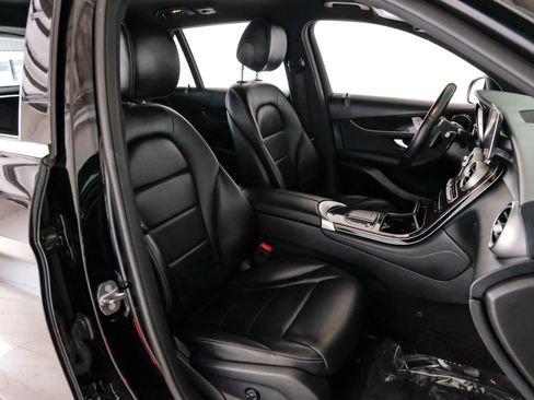 Used 2020 Mercedes-Benz GLC 300 4MATIC image 38