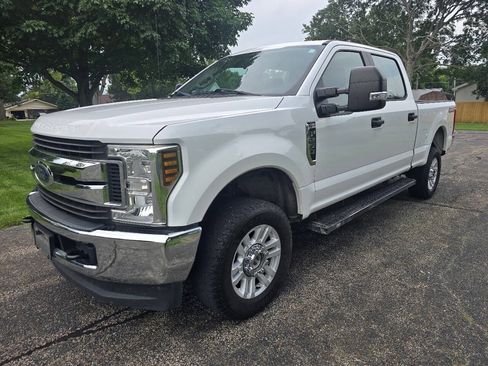 Used 2019 Ford F250 XL w/ STX Appearance Package AWD/4WD image 3
