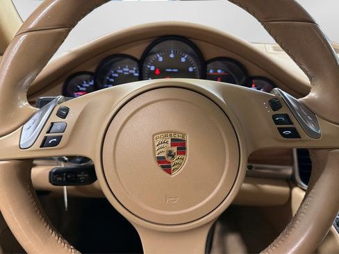 Used 2014 Porsche Panamera RWD image 25