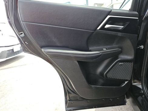 Used 2025 Mitsubishi Outlander SE AWD/4WD image 18