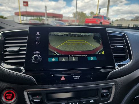 Used 2022 Honda Passport TrailSport image 11