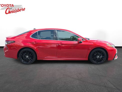 Used 2023 Toyota Camry XSE image 4