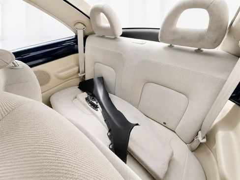 Used 2002 Volkswagen Beetle GLS FWD image 9