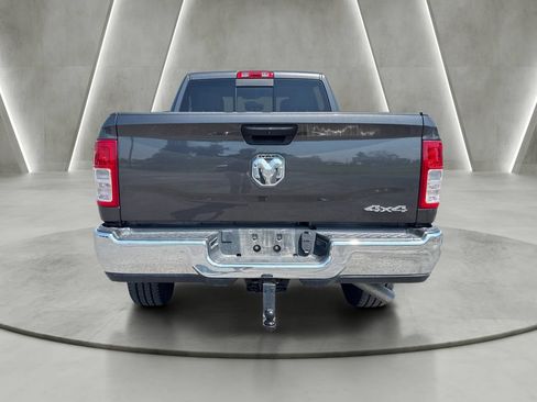 Used 2024 RAM 2500 Tradesman w/ Chrome Appearance Group AWD/4WD image 6
