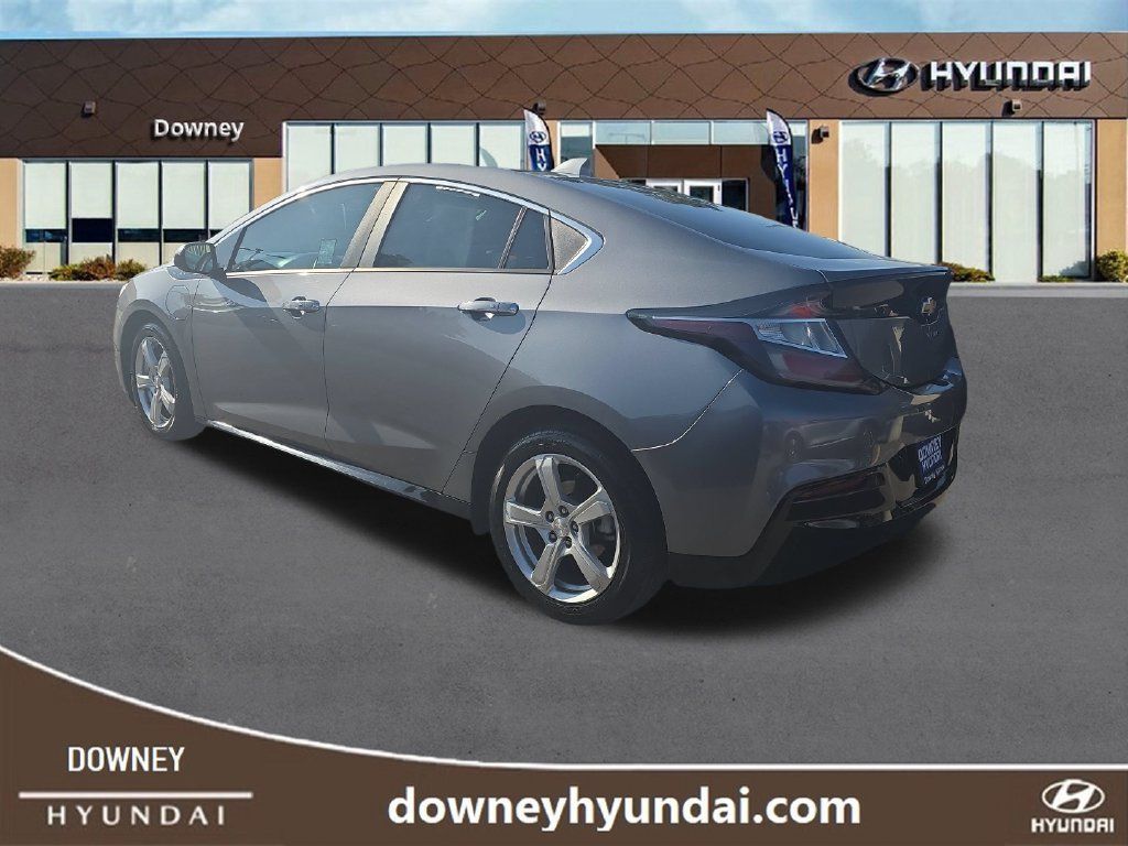 Used 2018 Chevrolet Volt LT FWD image 3