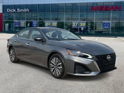 Used 2025 Nissan Altima 2.5 SV