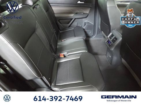 Certified 2023 Volkswagen Atlas SEL R-Line AWD/4WD image 19