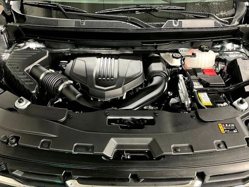 Used 2025 GMC Acadia Elevation AWD/4WD image 30