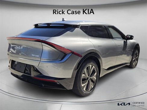 Certified 2022 Kia EV6 Wind image 7