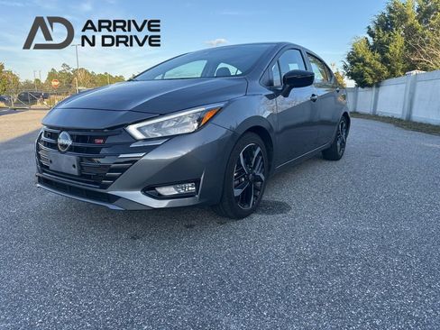 Used 2024 Nissan Versa SR image 1
