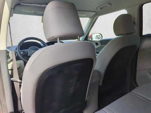Used 2020 Kia Soul LX image 19