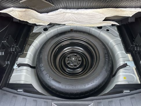 Used 2017 Nissan Rogue SV image 24