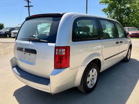 Used 2008 Dodge Grand Caravan SE FWD image 5