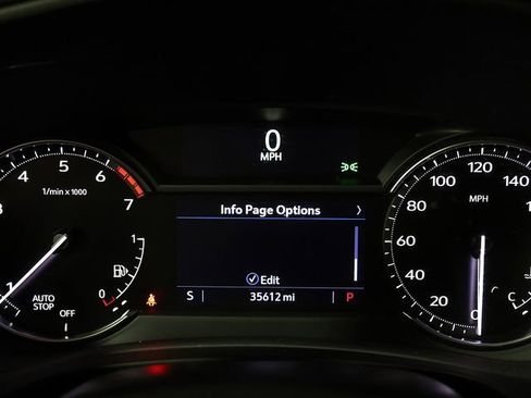 Used 2023 Cadillac XT4 Luxury w/ Cold Weather Package FWD image 17