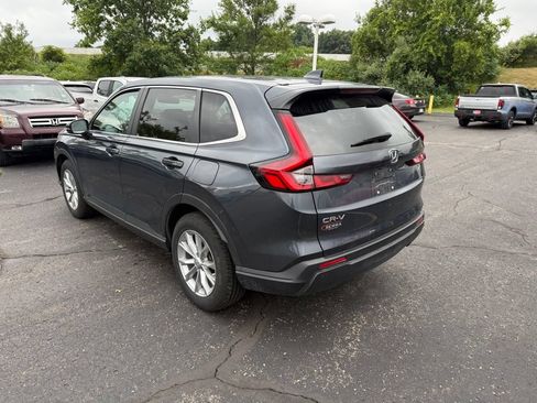 Used 2024 Honda CR-V EX image 2