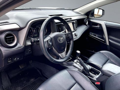 Used 2017 Toyota RAV4 Limited w/ Advanced Technology Package image 14