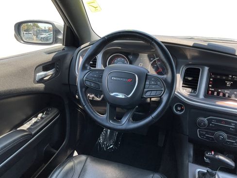 Used 2022 Dodge Charger SXT w/ Leather Interior Group RWD image 11