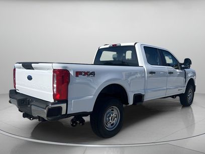 New 2026 Ford F250 XL w/ FX4 Off-Road Package